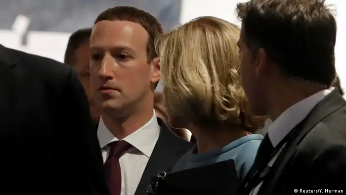 Brüssel EU-Parlament | Mark Zuckerberg, Facebook-CEO nach der Anhörung