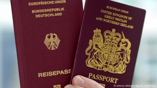 Brexit: Nazi victims' families seek German passports – DW – 10/19/2018