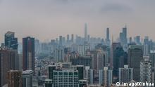 (180430) -- SHENZHEN, April 30, 2018 -- This photo taken on April 26, 2018 shows a towering skyline of Shenzhen, south China s Guangdong Province. In less than 40 years, the height of Shenzhen s tallest building has risen from 160 meters to 600 meters. Within four decades since China undertook the reform and opening-up policy, Shenzhen has transformed itself from a small farming town into a booming modern metropolis. As China s first special economic zone, the city has succeeded in developmental achievements as it grows rapidly at the outpost of the country s economic reform. Today s Shenzhen is at first hand a city of architectural and engineering wonders. Behind its rising skyline lie the efforts of generations of architects, designers and construction workers. ) (lmm) CHINA-SHENZHEN-ARCHITECTURE-URBAN DEVELOPMENT (CN) LiuxDaw PUBLICATIONxNOTxINxCHN
