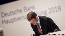 Νέα στρατηγική και απολύσεις στη Deutsche Bank 