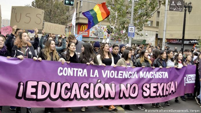 Las feministas llaman a ocupar las casas universitarias de todo Chile |  Chile en DW | DW | 28.05.2018