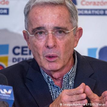 Álvaro Uribe, prueba de fuego para democracia colombiana