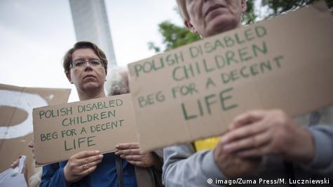behinderten sohn befriedigen Frau befriedigen: So bringst du sie wirklich zum Orgasmus main image 1