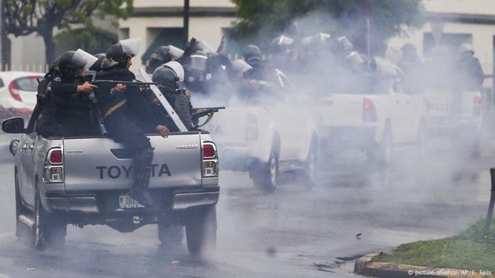 Nicaragua Proteste in Managua (picture-alliance/AP/E. Felix)