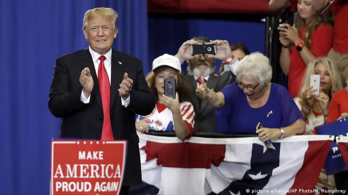 USA Nashville Trump Rally (picture-alliance/AP Photo/M. Humphrey)