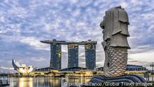 Marina Bay, Merlion, Marina Bay Sands Hotel, Pier, Singapore, Singapur, Southest Asia, | Verwendung weltweit, Keine Weitergabe an Wiederverkäufer.