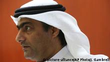25.08.2016
Human rights activist Ahmed Mansoor speaks to Associated Press journalists in Ajman, United Arab Emirates, on Thursday, Aug. 25, 2016. Mansoor was recently targeted by spyware that can hack into Apple's iPhone handset. The company said Thursday it has updated its security. (AP Photo/Jon Gambrell) |