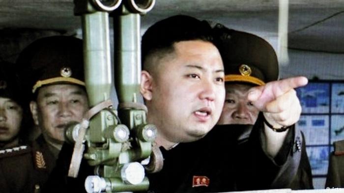 Руководитель КНДР Ким Чен Ын вместе с командованием армии