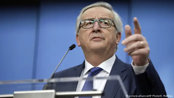 Brüssel Jean-Claude Juncker, Europäische Kommission (picture-alliance/AP Photo/O. Matthys)