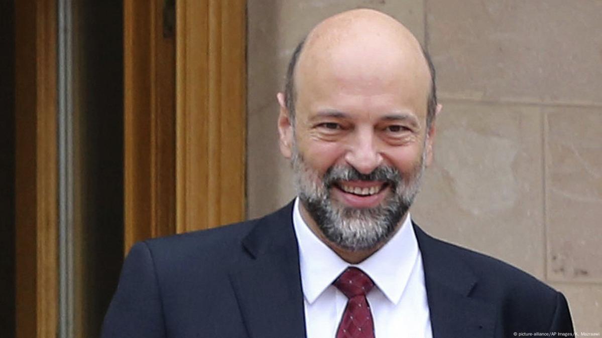 Omar razzaz cheap