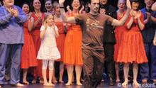 Un centenar de escolares bailan Fidelio