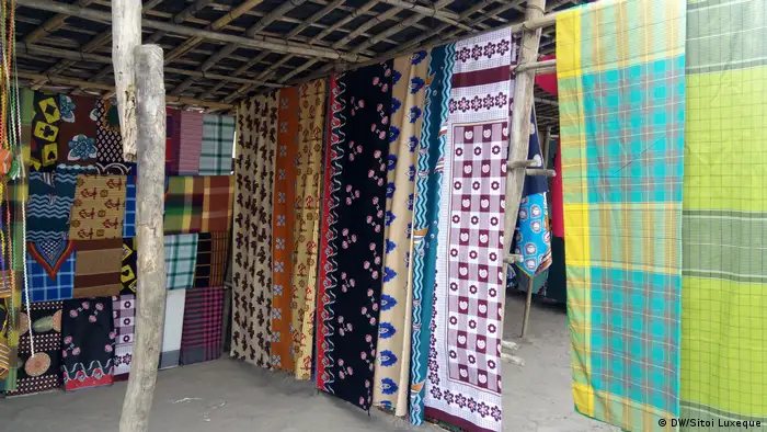 Mosambik Textilindustrie in Nampula - Capulanas
(DW/Sitoi Luxeque)