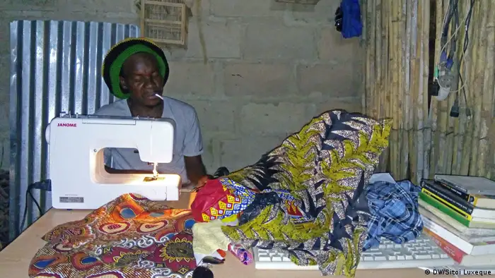 Mosambik Textilindustrie in Nampula - Capulanas
(DW/Sitoi Luxeque)