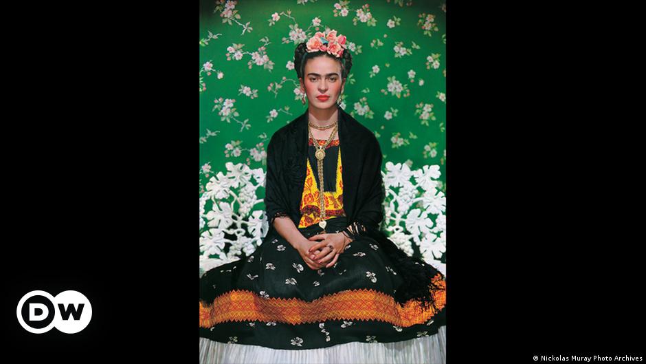 Highlights from the exhibition Frida Kahlo: Making Her Self Up – DW – 06/15/2018