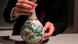 Frankreich Versteigerung von Qianlong-Vase in Paris Sotheby's Paris Frankreich Versteigerung von Qianlong-Vase in Paris Sotheby's Paris