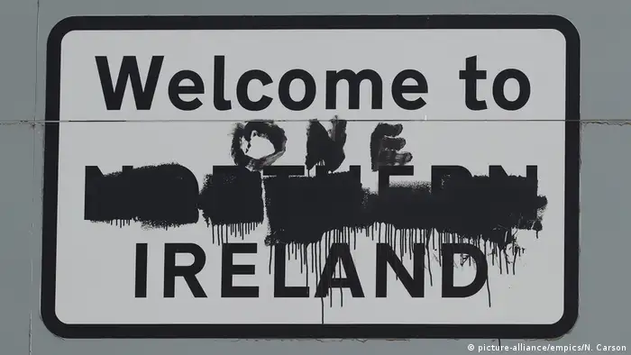 Welcome to One Ireland sign (picture-alliance/empics/N. Carson)