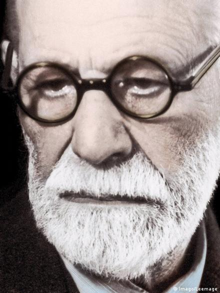 Freud Serial Famous Serial Killers With Glasses Claremont Killer Bradley Edwards