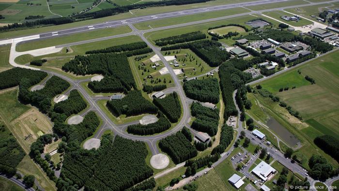 Vista aérea de base aérea de Büchel, no sudoeste da Alemanha