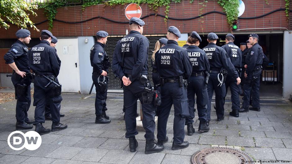 Ukuran Tinggi Badan Polisi Di Jerman Harus Di Atas 163 Sentimeter Dunia Informasi Terkini Dari Berbagai Penjuru Dunia Dw 02 07 2018