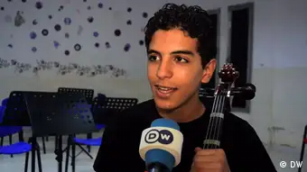 Music and journalism – a perfect combination for 14-year-old Sabri Mili.