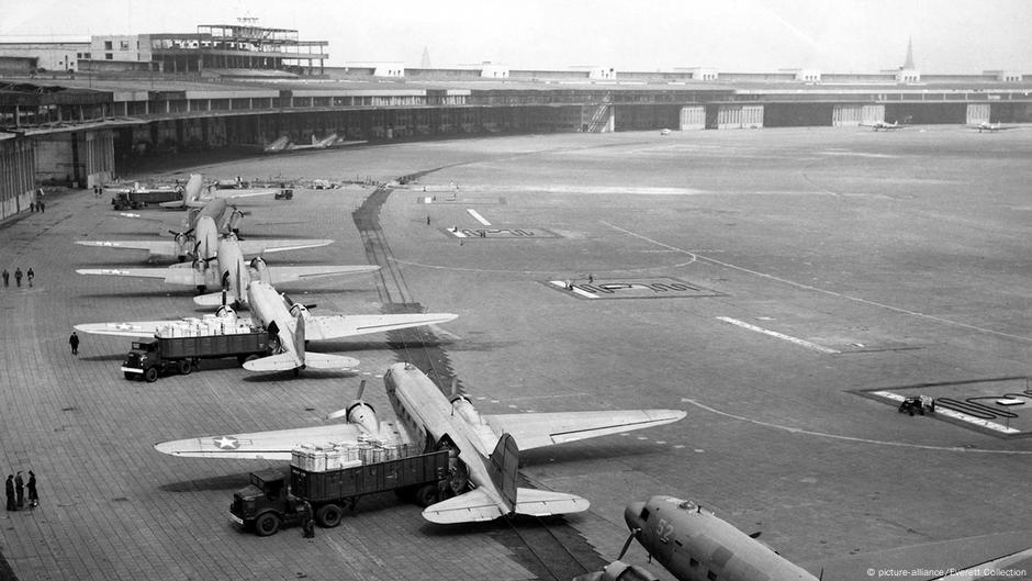 Avioni na aerodromu Tempelhof