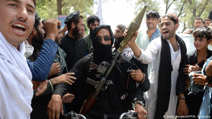 Afghanistan Taliban feiern Waffenstillstand mit Einwohnern in Kabul