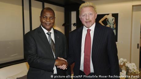 Boris Becker junto a Puñon Archange Touadéra, presidente de la República Centroafricana.