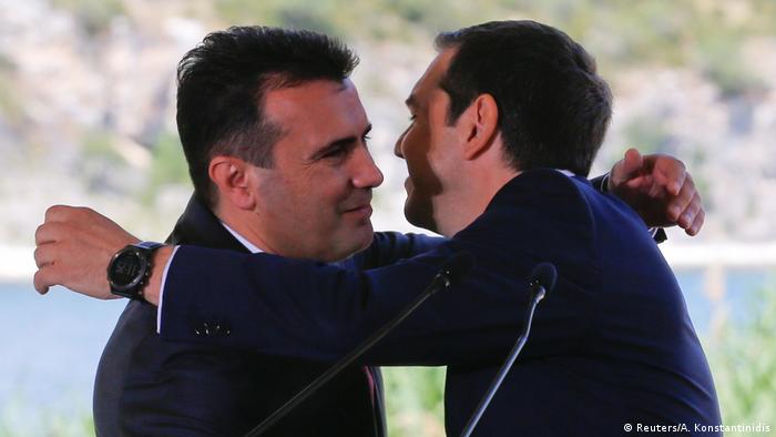 Mazedonien Griechenland Namensstreit beigelegt Zaev und Tsipras