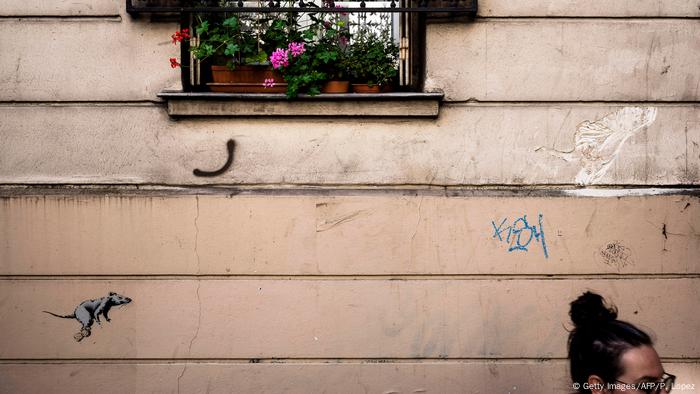 Frankreich Paris Street Art Banksy (Getty Images/AFP/P. Lopez)