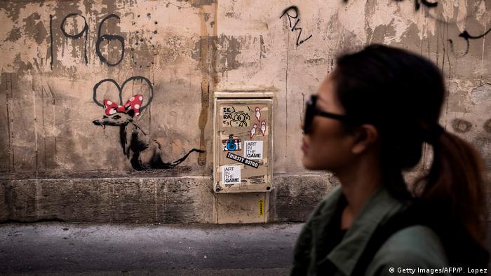 Frankreich Paris Street Art Banksy (Getty Images/AFP/P. Lopez)
