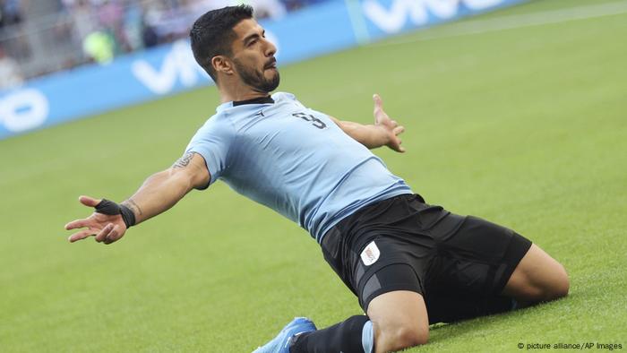Russland WM 2018 l Uruguay vs Russland - Suarez schießt das erste Tor - Jubel (picture alliance/AP Images)