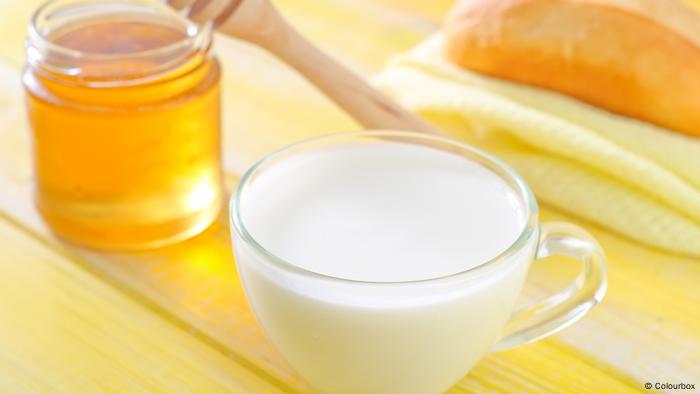فوائد الحليب مع العسل