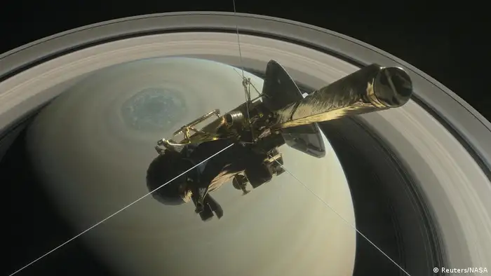 NASA-Raumsonde Cassini und Saturn