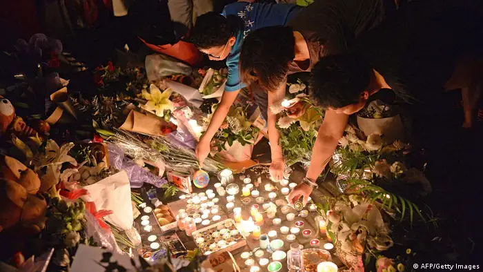 Gedenken an ermordete Schulkinder in Shanghai (AFP/Getty Images)