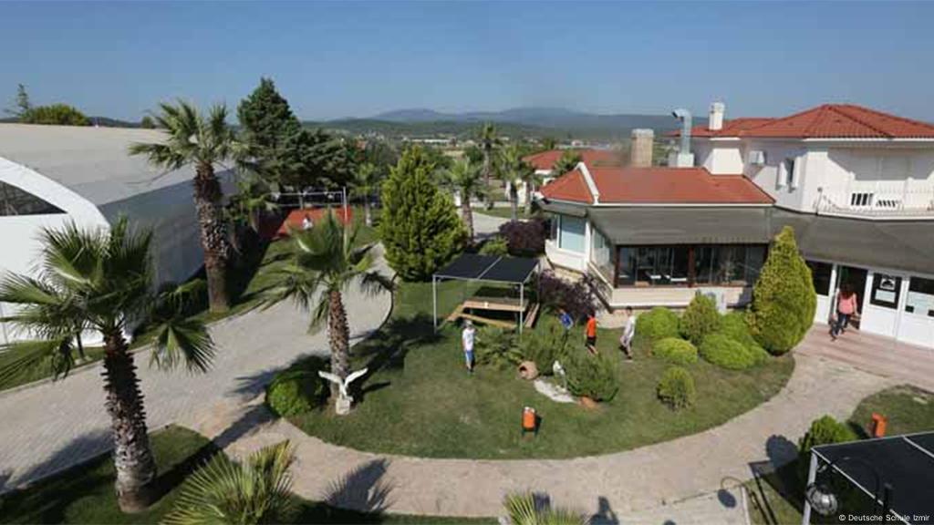 turkey closes german embassy school news dw 30 06 2018