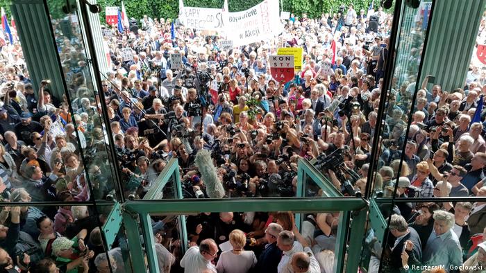 Polen | Proteste gegen Zwangsruhestand für Richter
