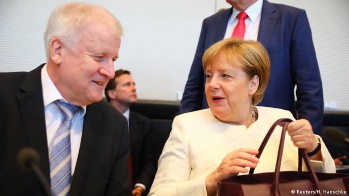 Merkel und Seehofer bei CDU/CSU-Fraktionssitzung