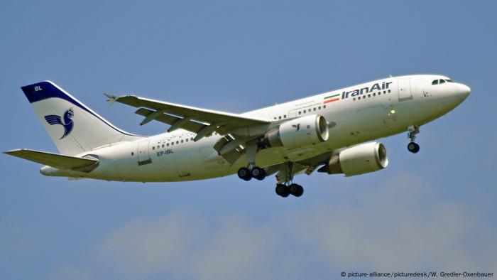 Flugzeug der Iran Air im Landeanflug