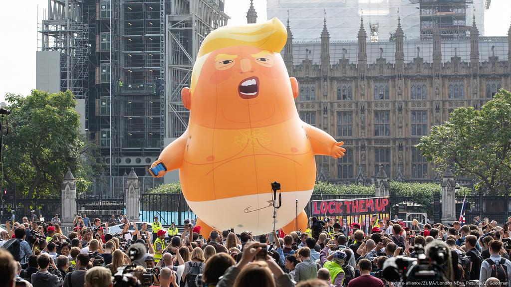 London Protests Against Donald Trump Kick Off With Trump Baby Blimp News Dw 13 07 2018