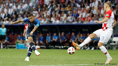 França vai à final da Copa do Mundo de 2018 – DW – 10/07/2018, copa do  mundo 2018 final 