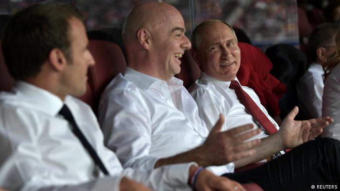 Russland WM 2018 Finale Macron, Infantino und Putin