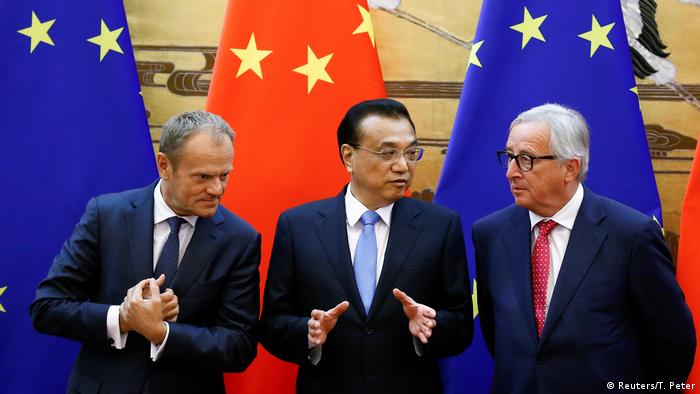 Se volverán a encontrar este martes en Bruselas: Donald Tusk (izquierda), Li Keqiang y Jean-Claude Juncker. 
