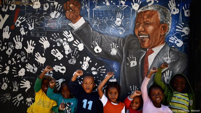 Johannesburg Kinder in Alexandra Township mandela Wandbild