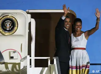 奥巴马夫妇周六结束对加纳的访问