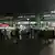 Нигерийцы в аэропорту Домодедово перед вылетом на родину