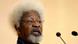 Wole Soyinka steht an einem Rednerpult. Er trägt eine randlose Brille und eine schwarze Jacke Wole Soyinka steht an einem Rednerpult. Er trägt eine randlose Brille und eine schwarze Jacke