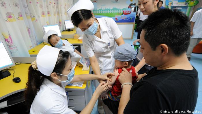 Kinderimpfungen in China (picture-alliance/Photoshot)