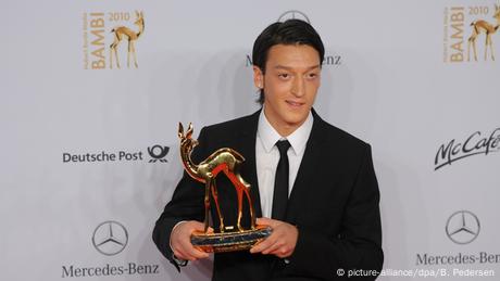 Bambi 2010 Mesut Özil (picture-alliance/dpa/B. Pedersen)