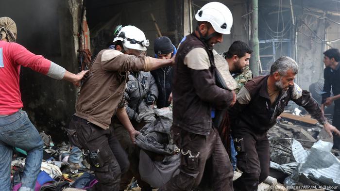 Germany to offer asylum to selected Syrian White Helmets | Middle East | News and analysis of events in the Arab world | DW | 24.07.2018