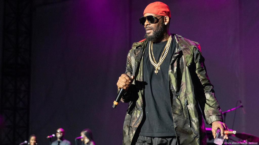 R Kelly Singt Gegen Sex Verschworung An Aktuell Amerika Dw 24 07 2018